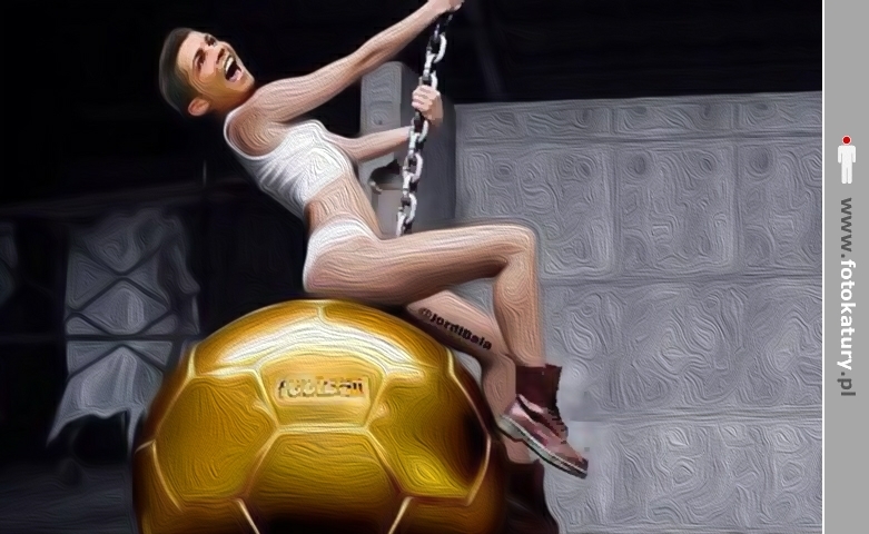 Cristiano Ronaldo na złotej piłce. - Biznes To Biznes
